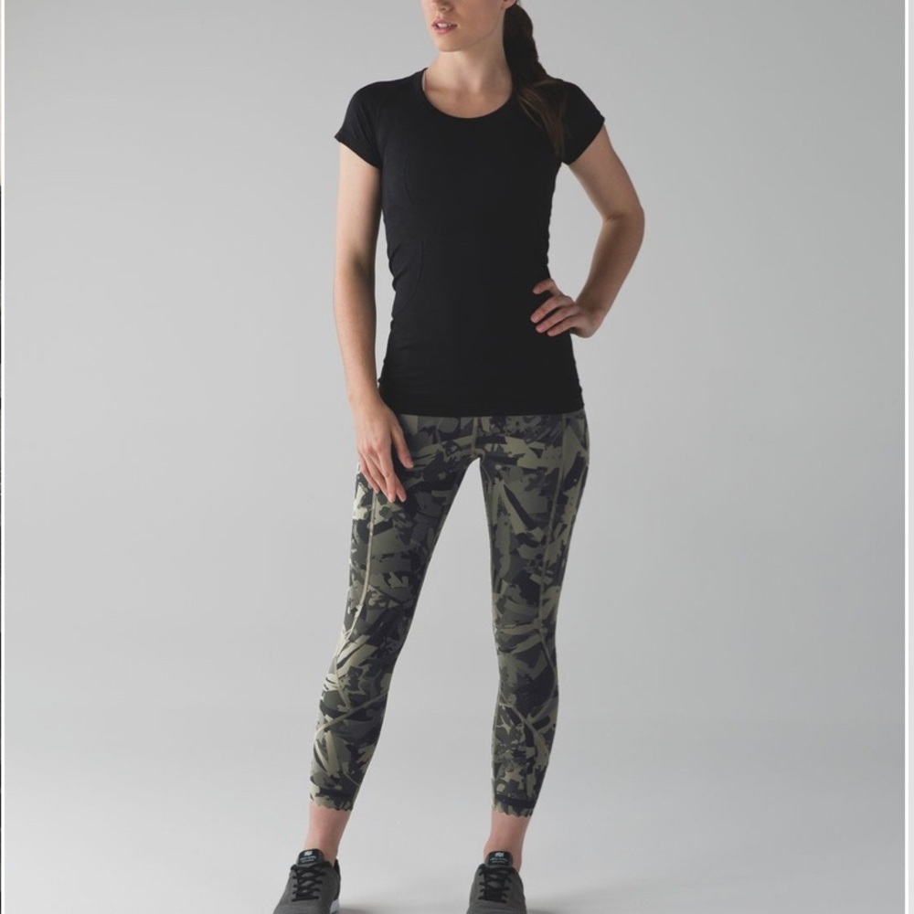 🦄 Rare Lululemon Tight Stuff Tight 🦄 - Picture 1 of 12